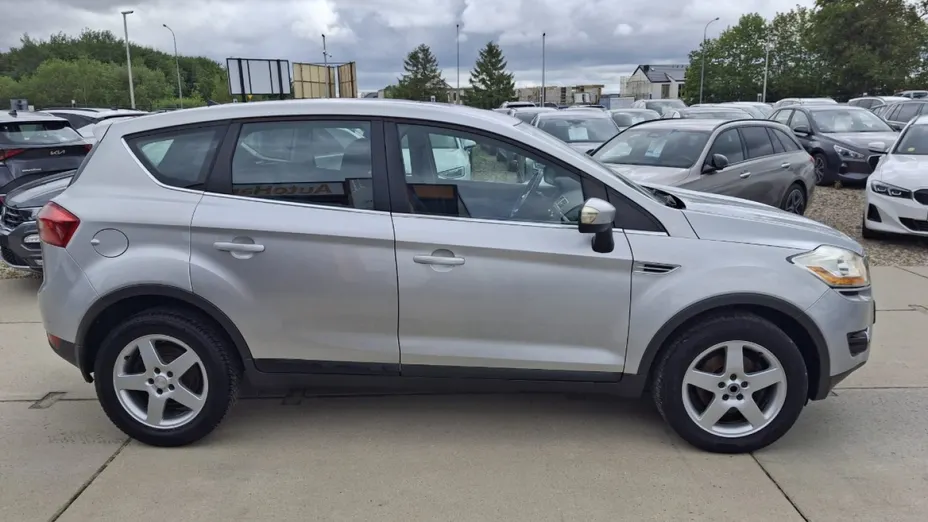FORD Kuga -