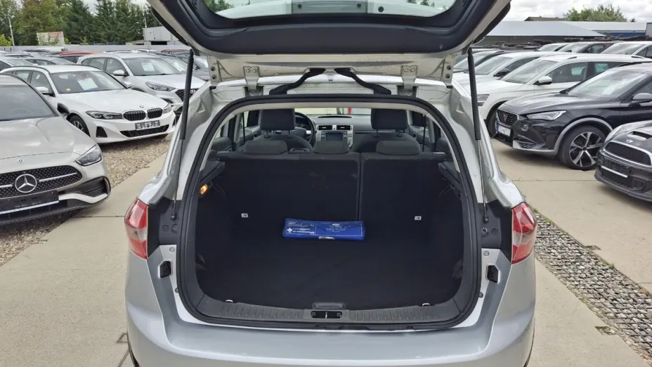 FORD Kuga -
