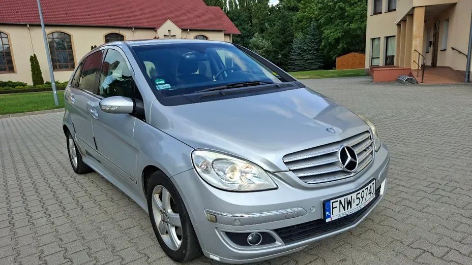 MERCEDES-BENZ B Klasa -