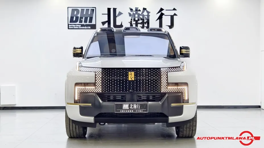 BYD Yangwang U8 -