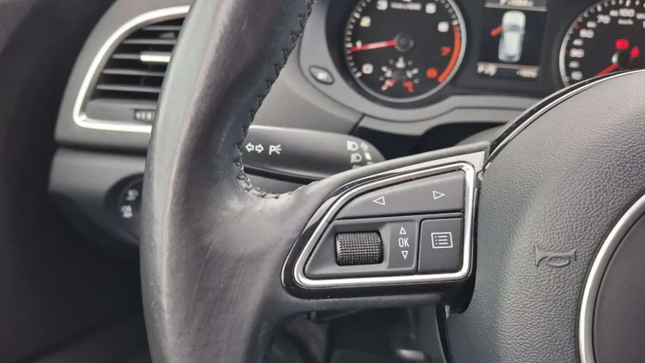 AUDI Q3 -