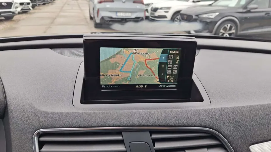 AUDI Q3 -