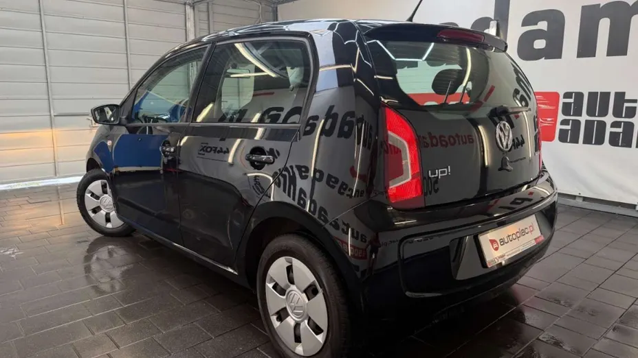 VOLKSWAGEN up! -