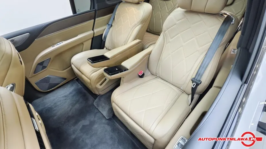 BYD Yangwang U8 -
