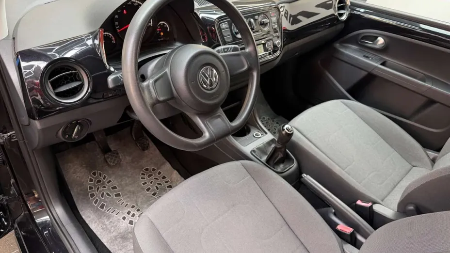 VOLKSWAGEN up! -