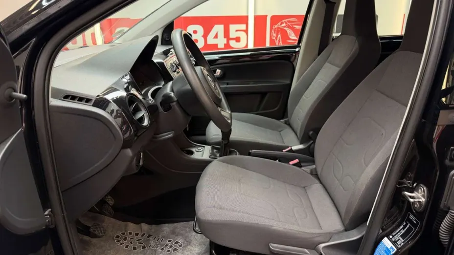 VOLKSWAGEN up! -