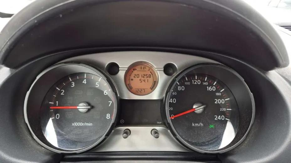 NISSAN Qashqai -