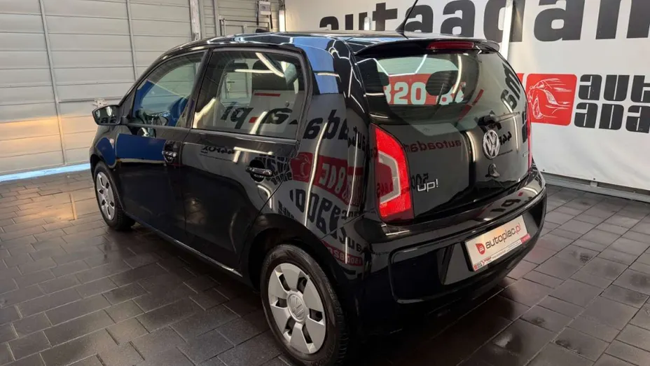 VOLKSWAGEN up! -
