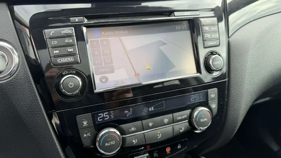 NISSAN Qashqai -