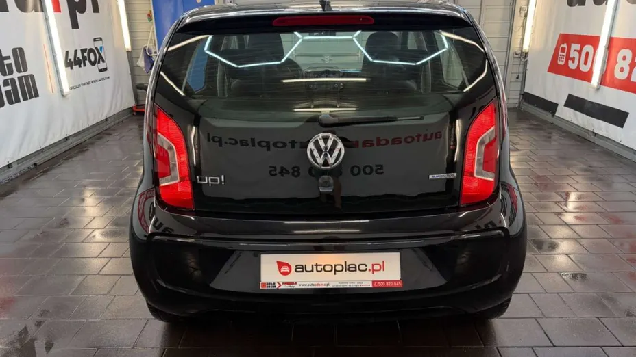 VOLKSWAGEN up! -