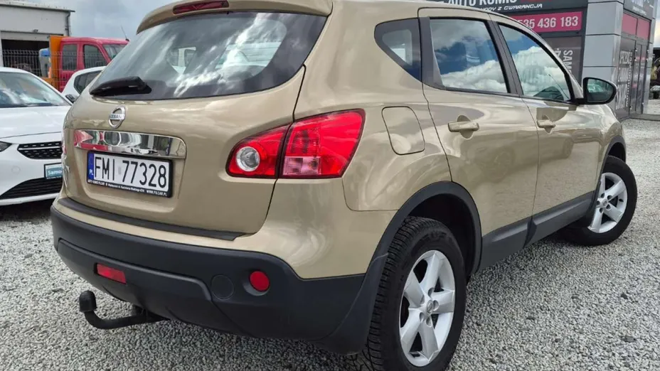 NISSAN Qashqai -
