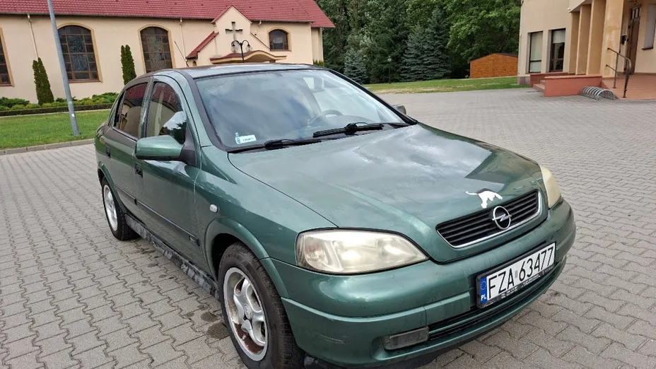 OPEL Astra -