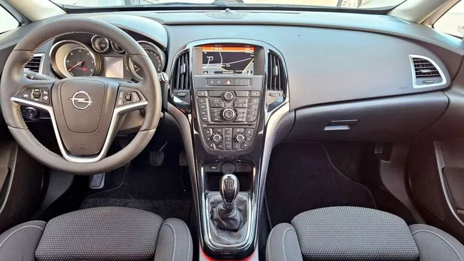 OPEL Astra -