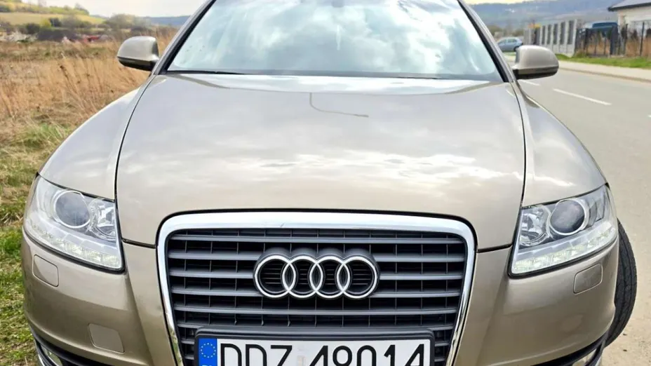 AUDI A6 -