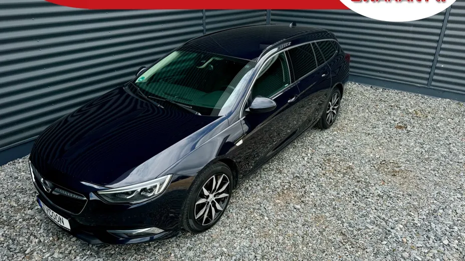 OPEL Insignia -
