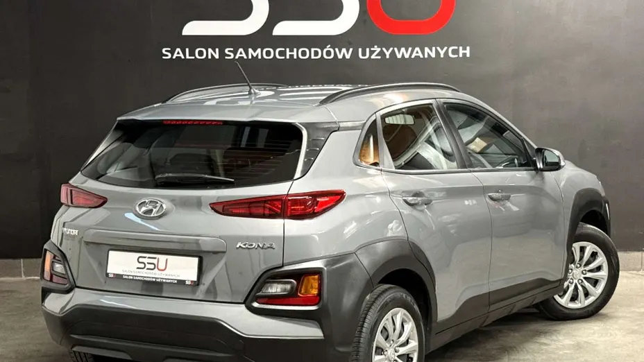 HYUNDAI Kona -
