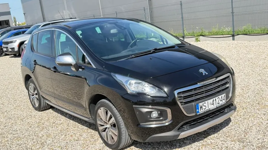 PEUGEOT 3008 -