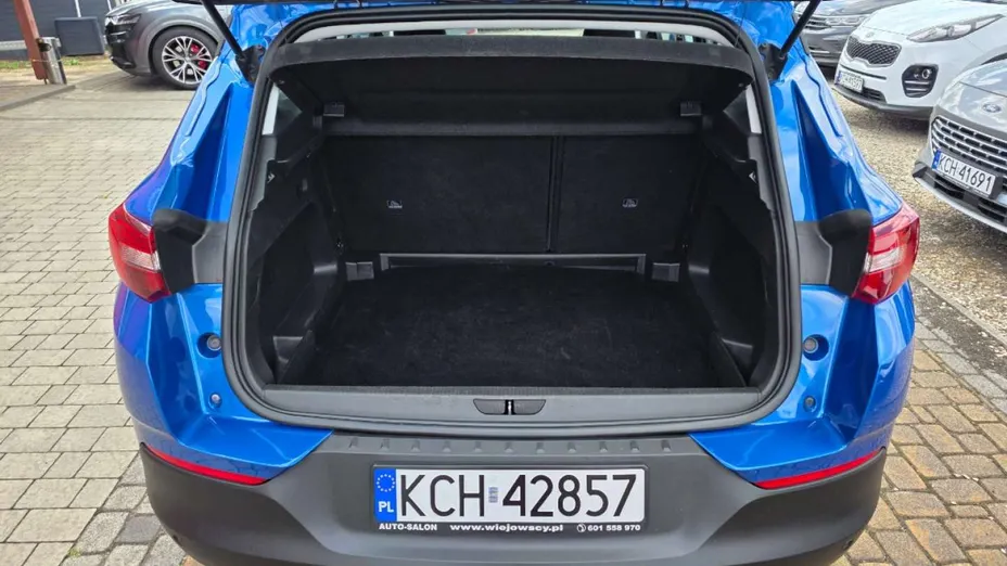 OPEL Grandland X -