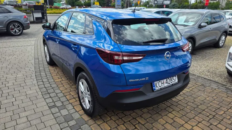 OPEL Grandland X -