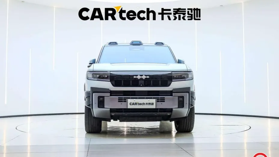 BYD Leopard 8 -