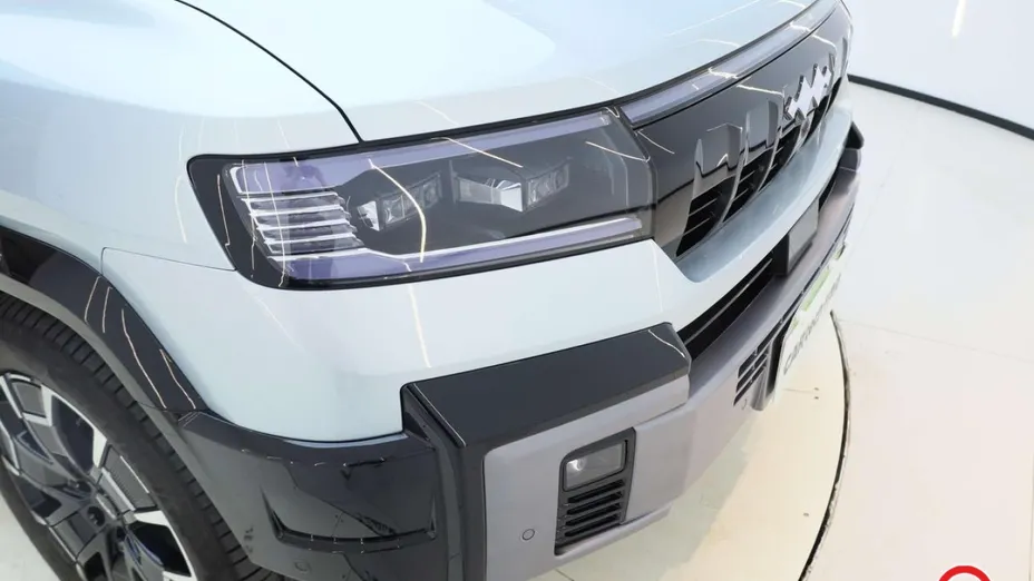 BYD Leopard 8 -