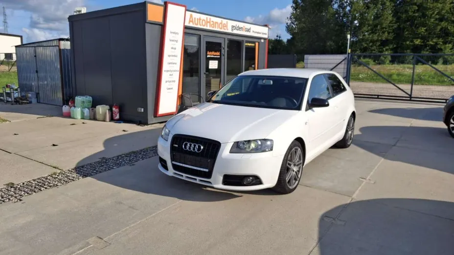 AUDI A3 -