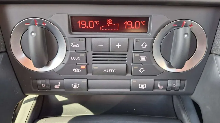 AUDI A3 -