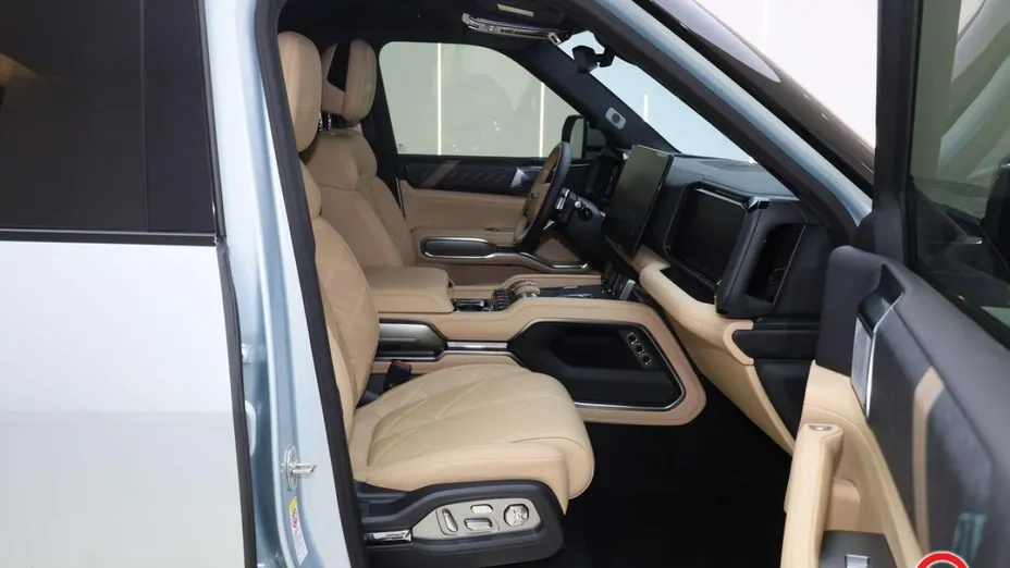 BYD Leopard 8 -
