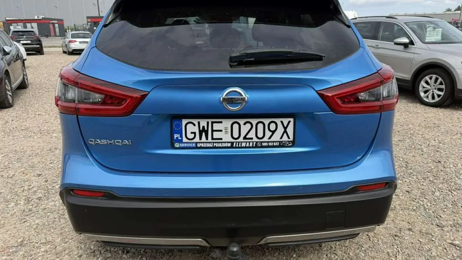 NISSAN Qashqai -