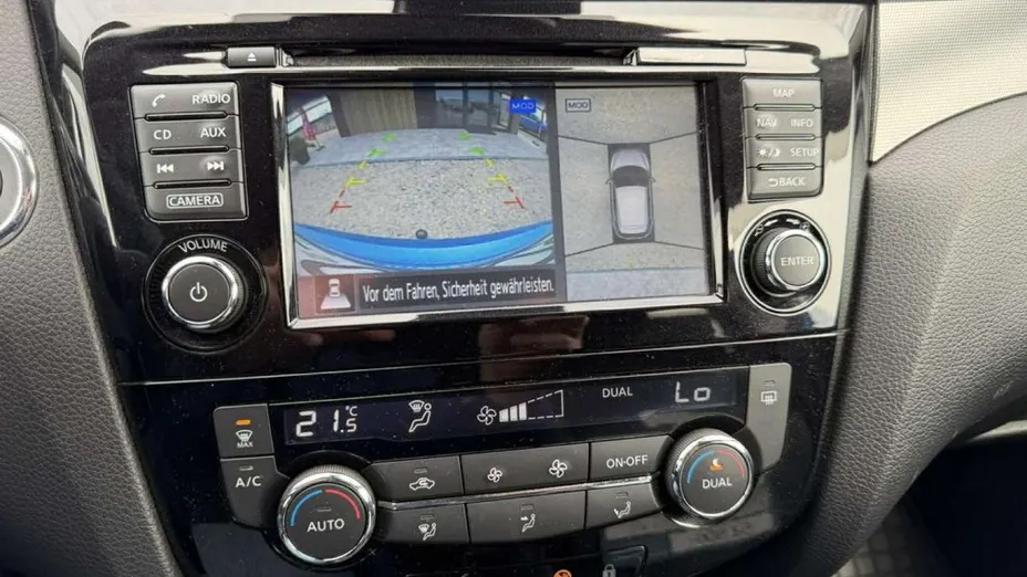 NISSAN Qashqai -