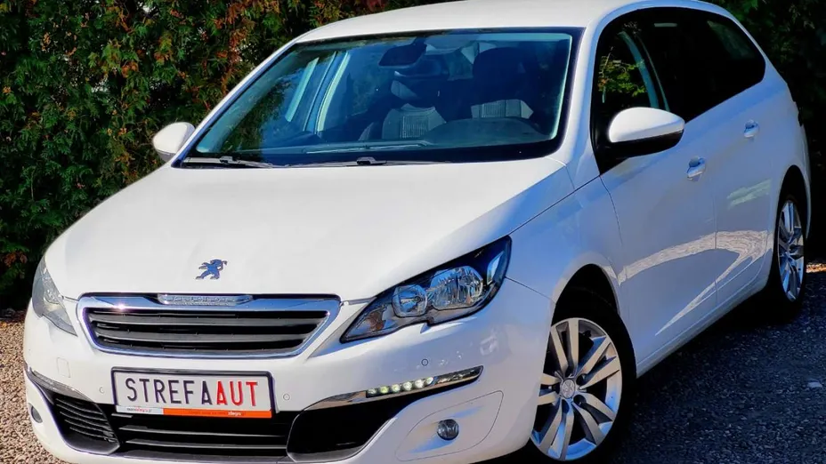 PEUGEOT 308 -