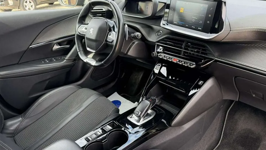 PEUGEOT 2008 -