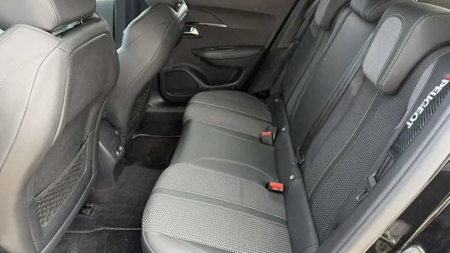 PEUGEOT 2008 -