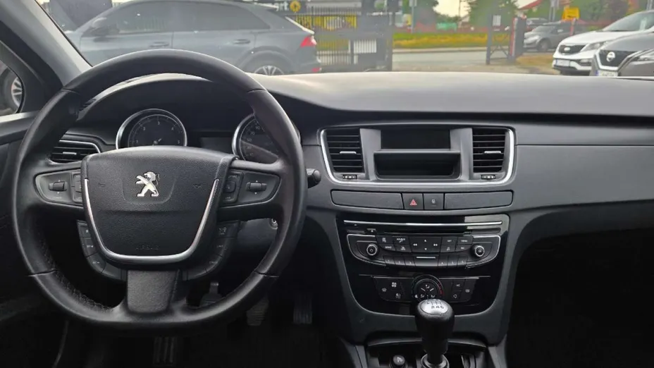 PEUGEOT 508 -