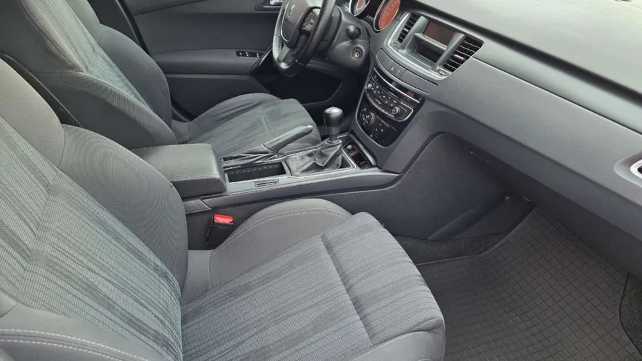 PEUGEOT 508 -