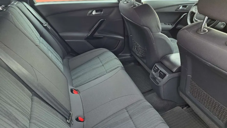 PEUGEOT 508 -