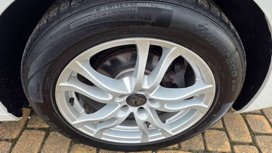 PEUGEOT 508 -