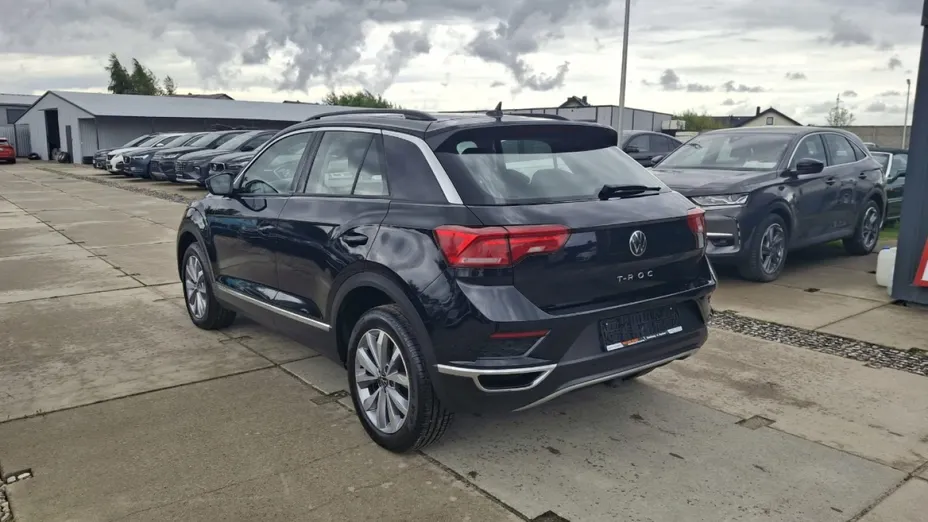 VOLKSWAGEN T-ROC -