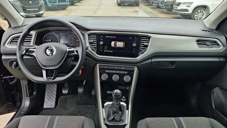 VOLKSWAGEN T-ROC -