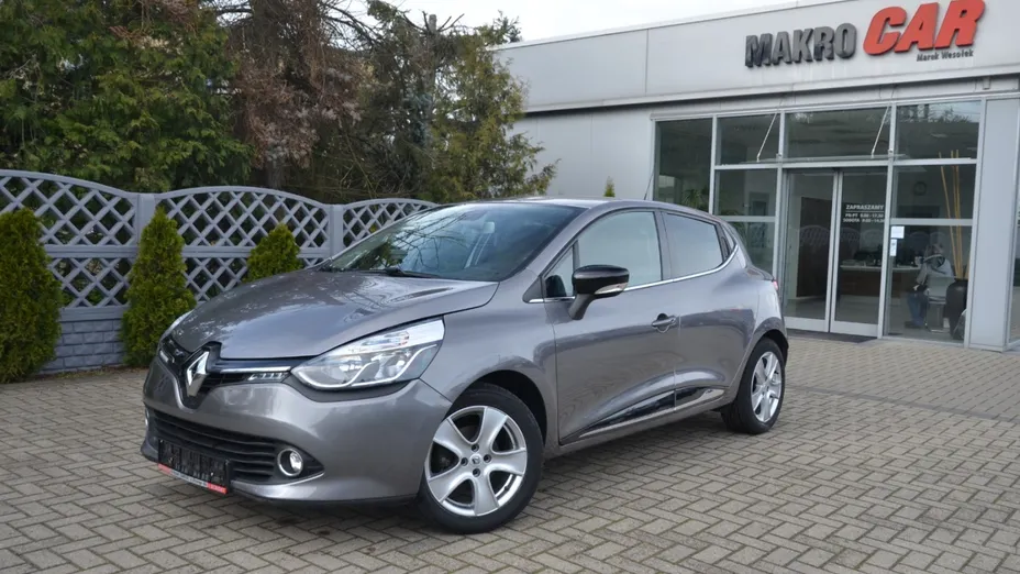 RENAULT Clio -