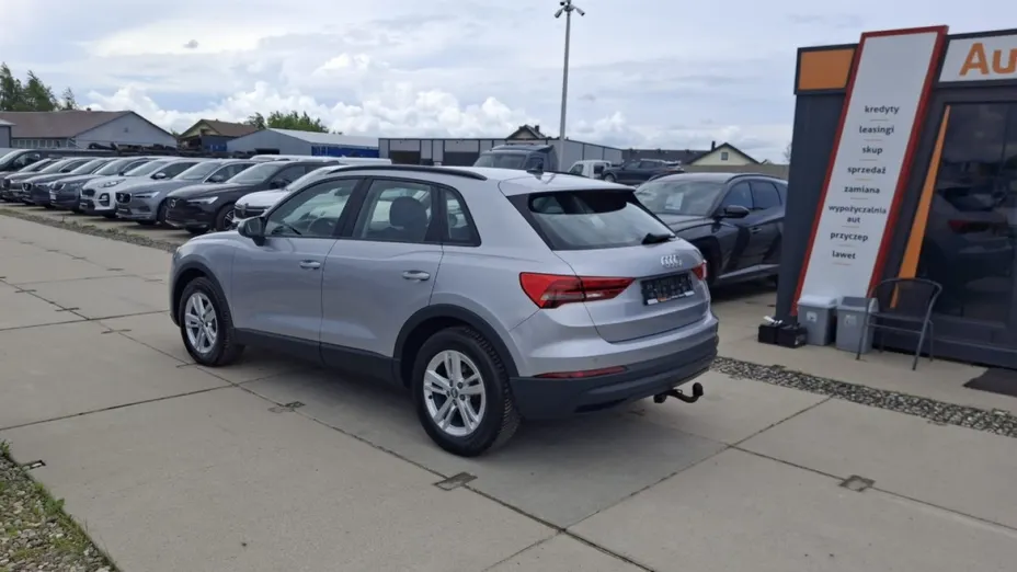 AUDI Q3 -