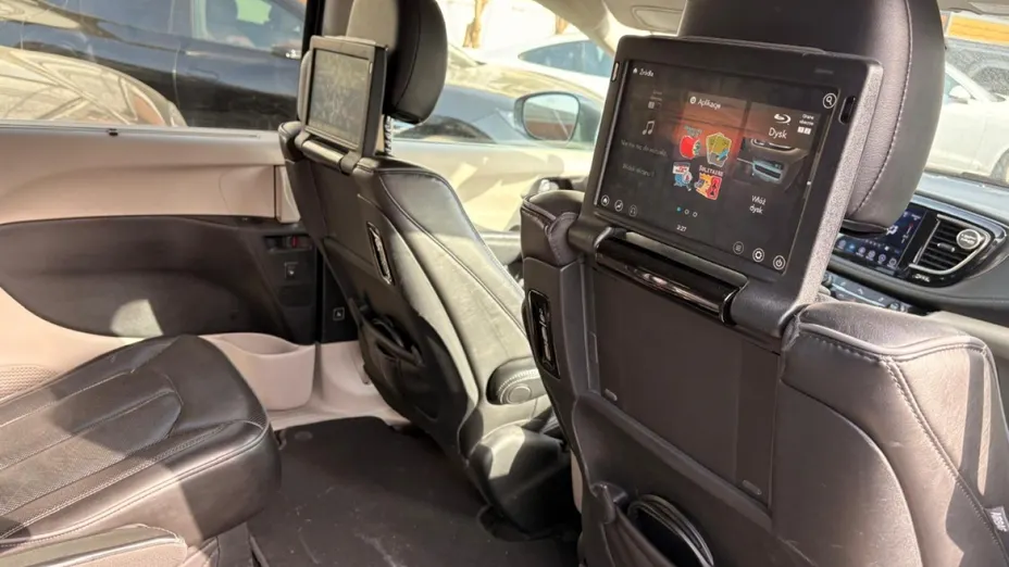 CHRYSLER Pacifica -