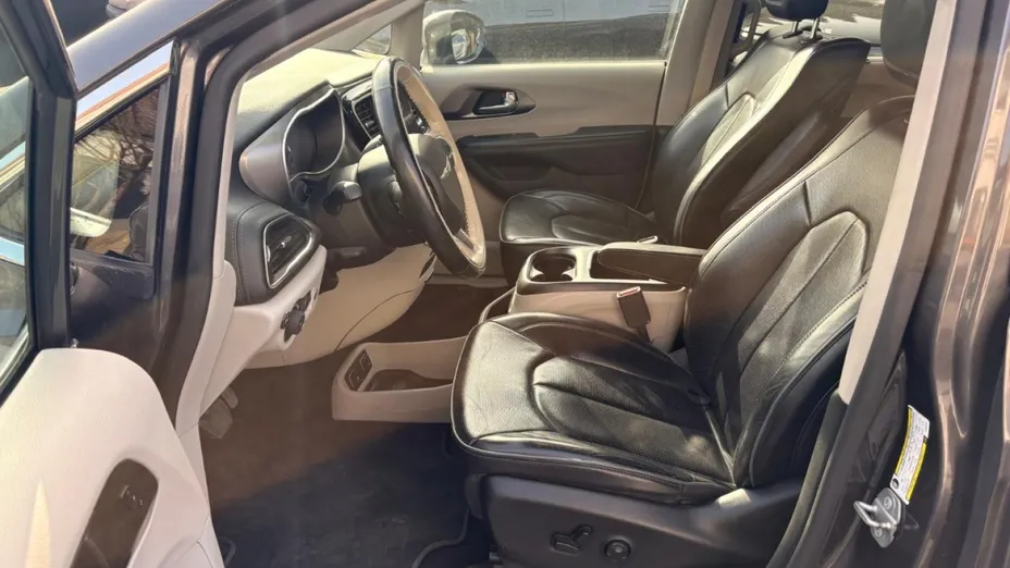 CHRYSLER Pacifica -