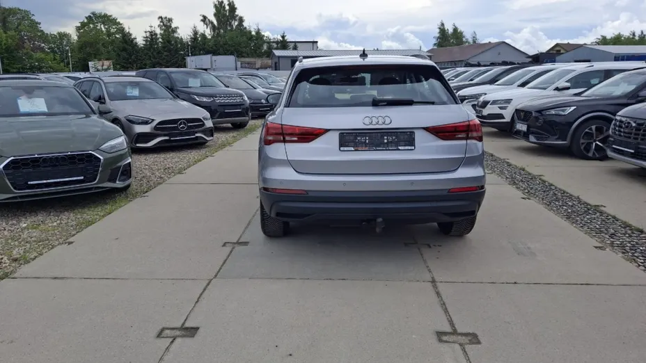 AUDI Q3 -