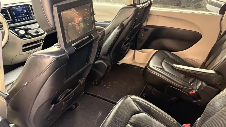 CHRYSLER Pacifica -