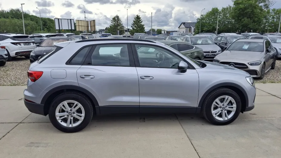 AUDI Q3 -