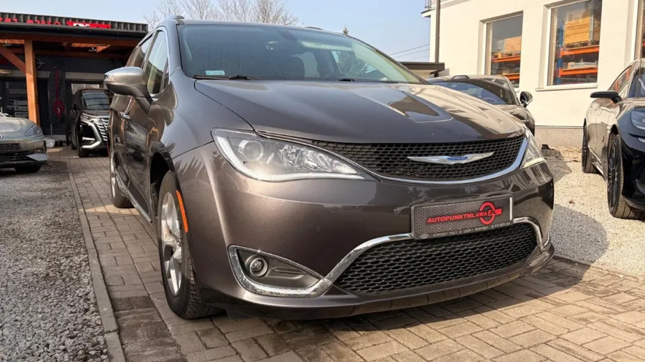 CHRYSLER Pacifica -