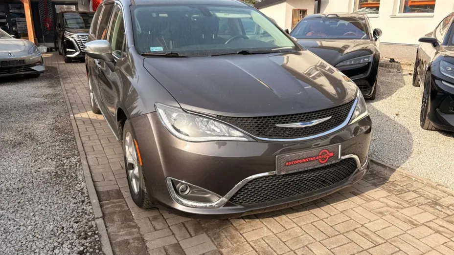 CHRYSLER Pacifica -