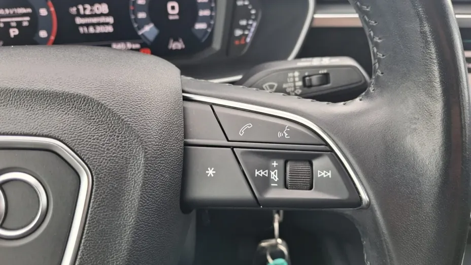 AUDI Q3 -