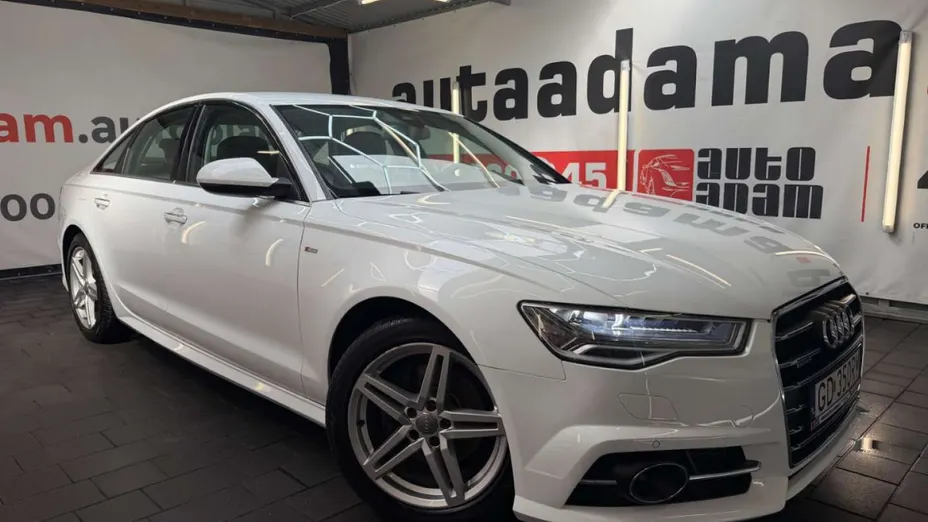 AUDI A6 -